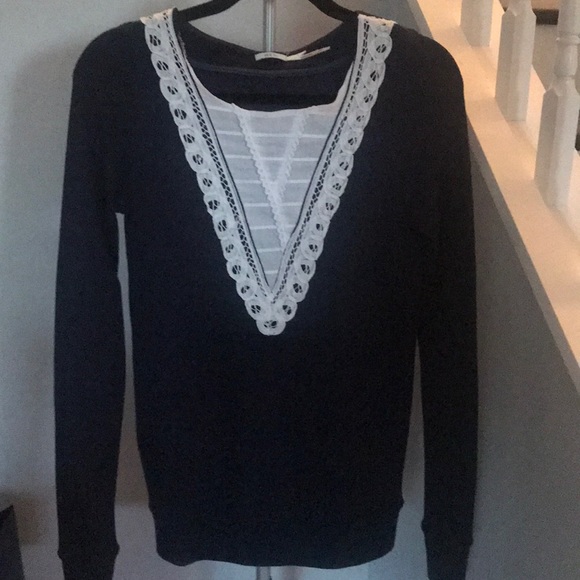 Lace Patch Sweatshirt - Picture 5 of 6